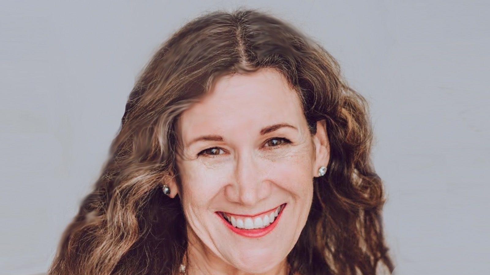 Faculty Profile: Libby Perry (Editing for the Web, Web Design - Media Communications) - Hero image