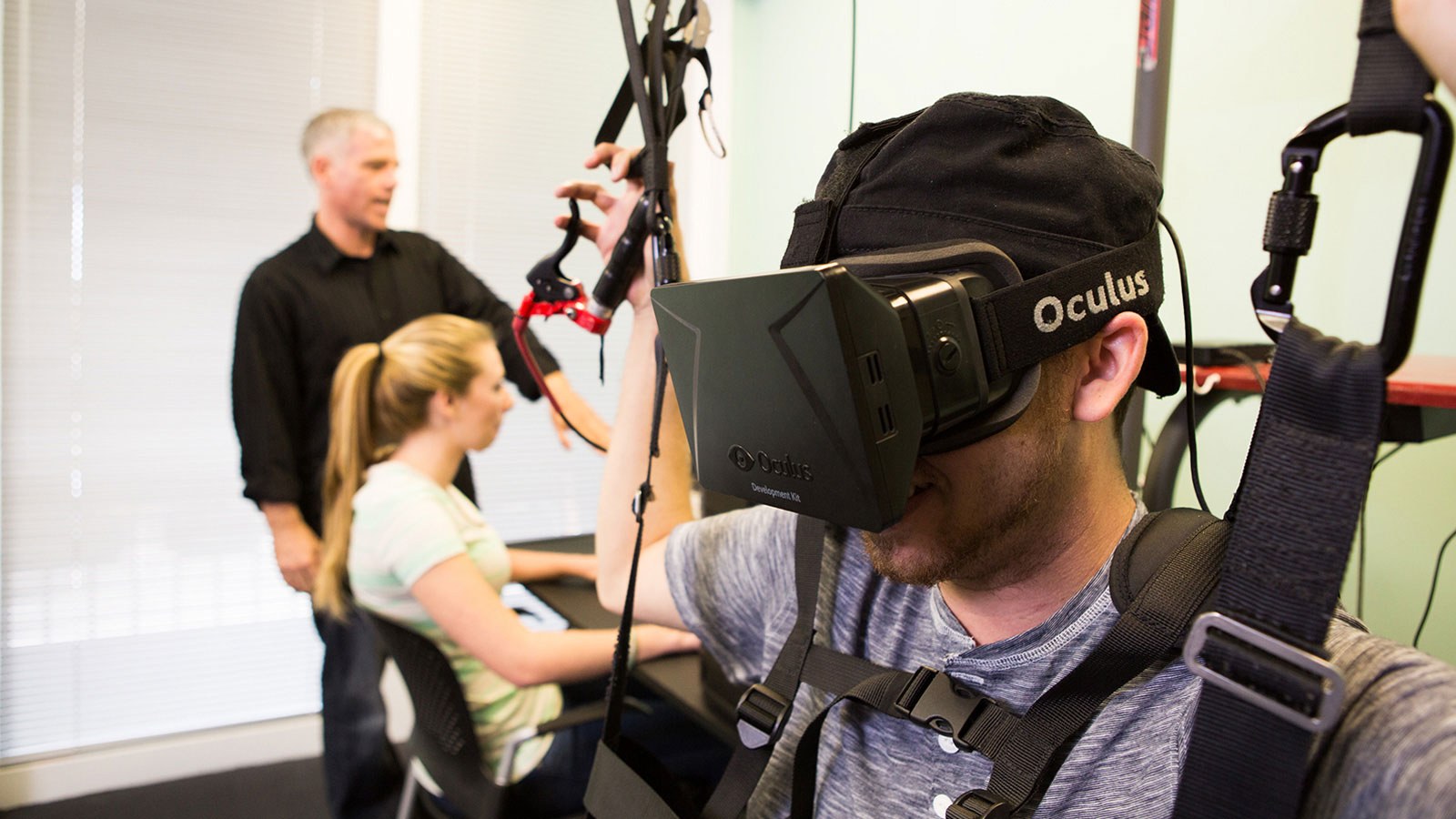 Game Studies Program Director Develops Oculus Rift Paragliding Simulator - Hero image
